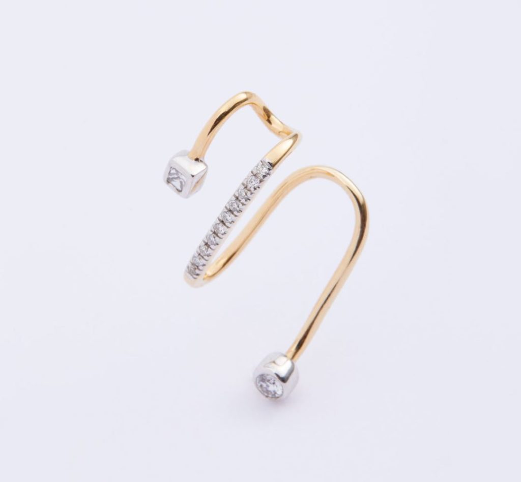 Avery Blanc Earcuff – Yellow Gold