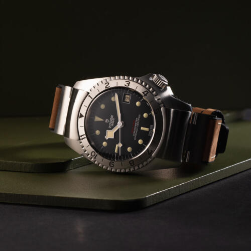 BLACK BAY P01