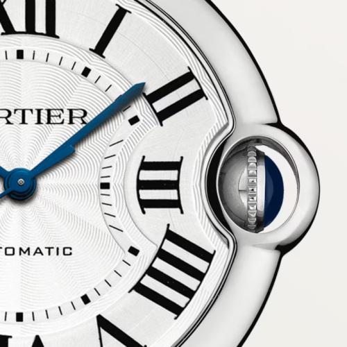 アイコニックな丸みが描く大人の品格【Cartier バロンブルー ドゥ カルティエ】